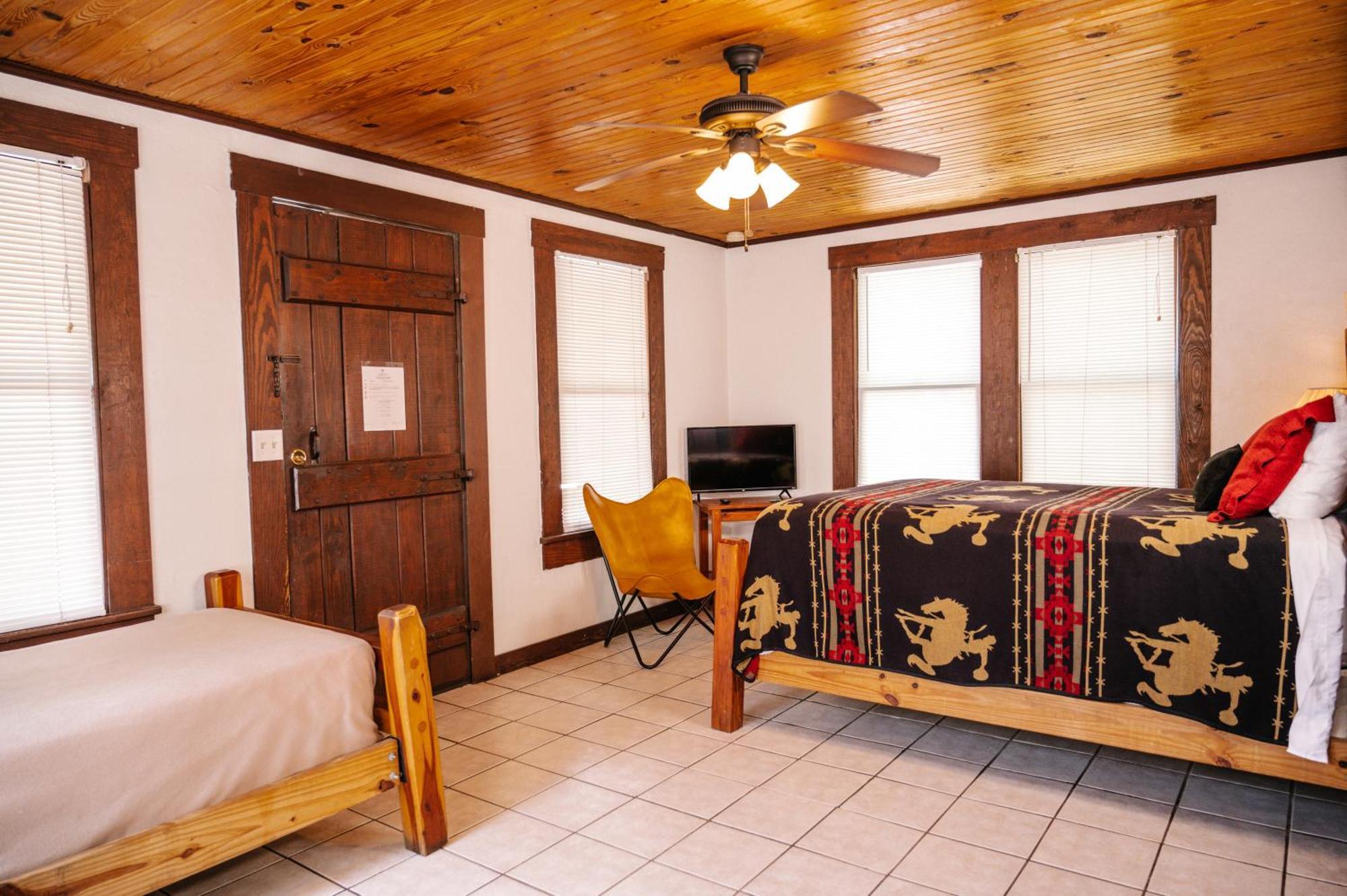 The Vaquero Motel 班德拉 客房 照片